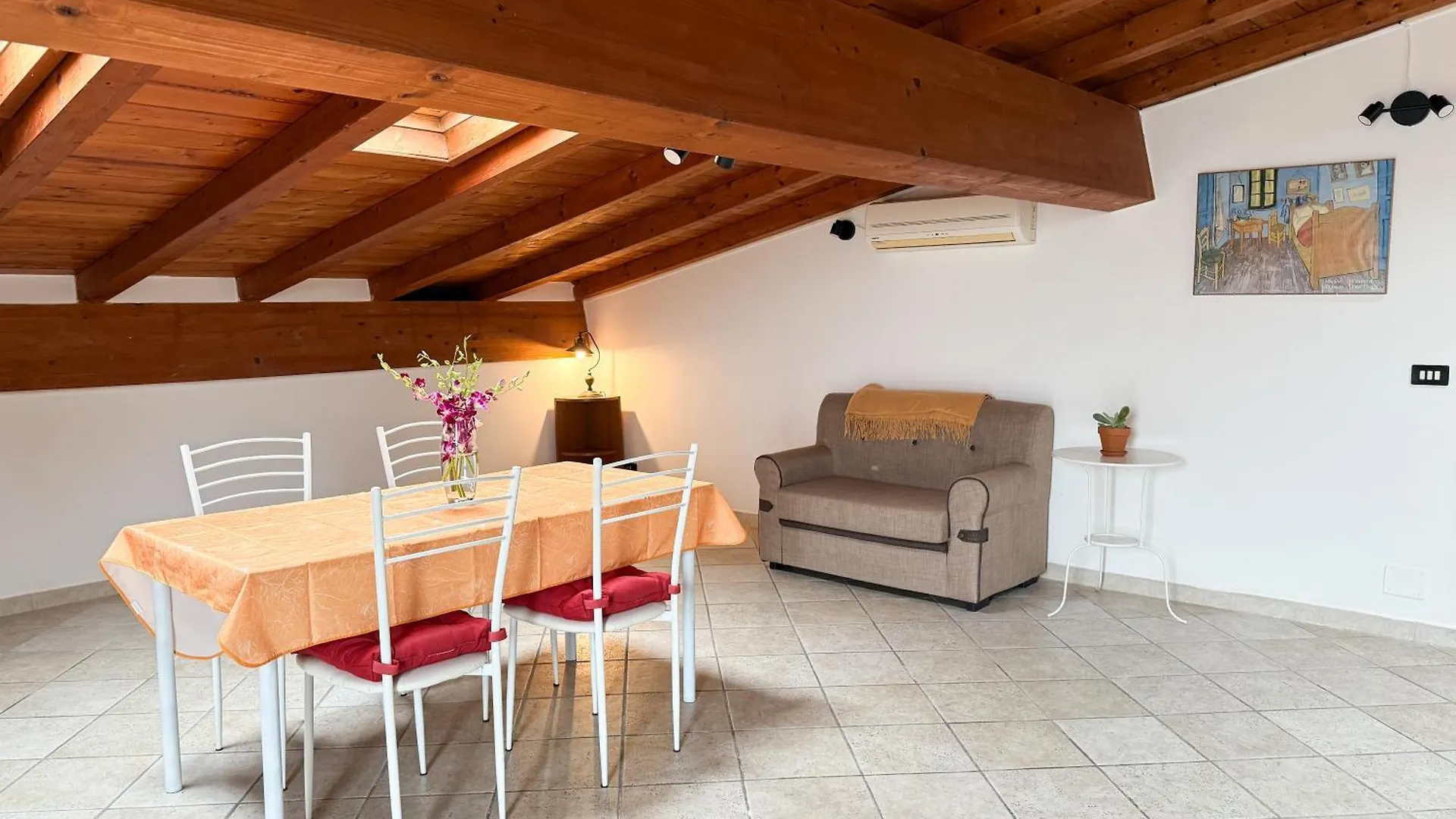 Il Pino - Your Home In Fiumicino 0*,  Italy