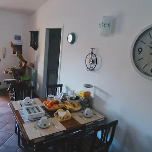 Clock's House Гостевой дом