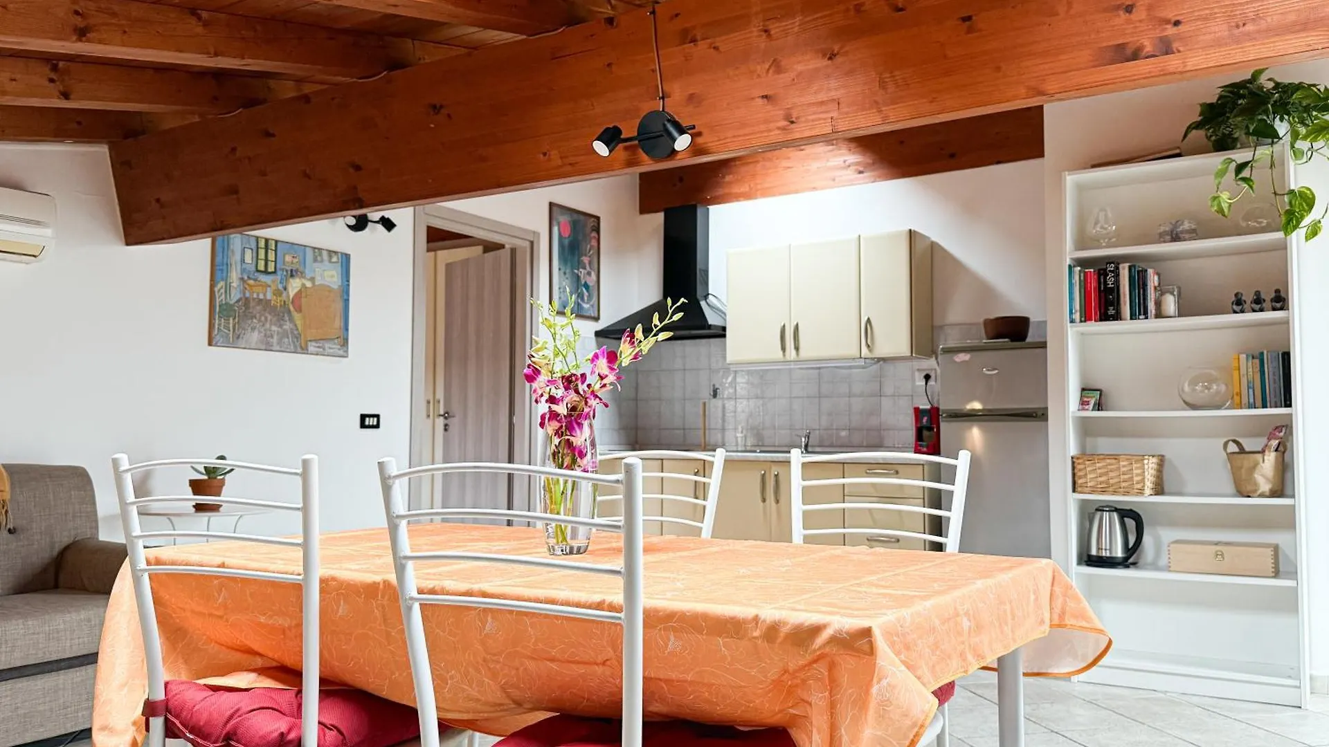 Apartment Il Pino - Your Home In Fiumicino Italy